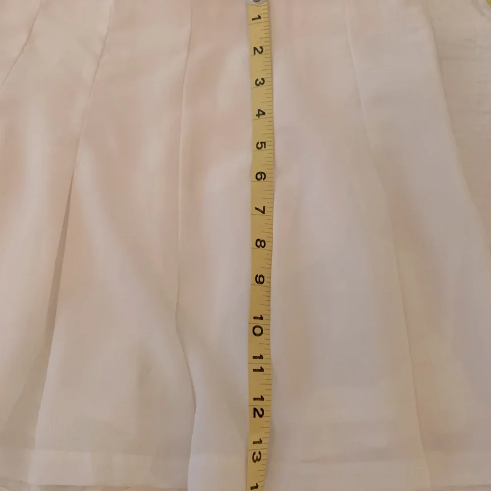 ❤️FANCO❤️FLIRTY WHITE SKATER SKORT💕EXCELLENT CONDITION! - Picture 3 of 6